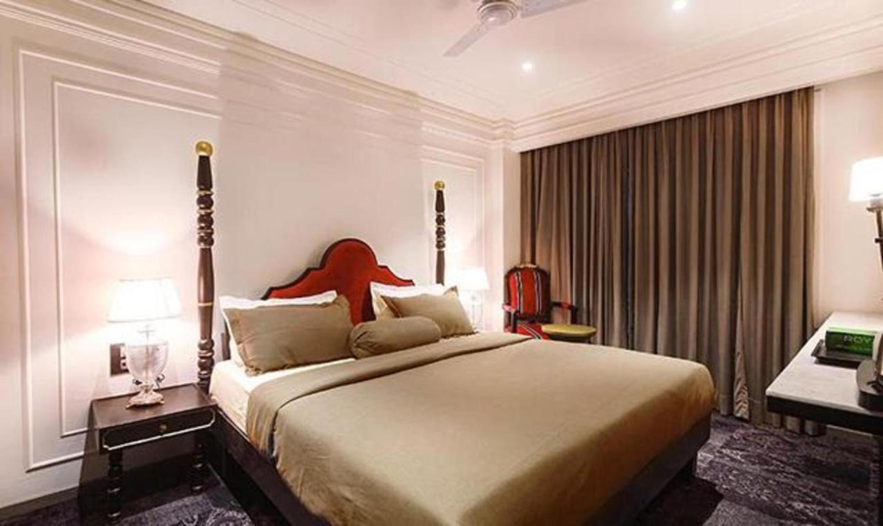 Fabhotel Prime The Seven Seeds New Delhi Exterior photo